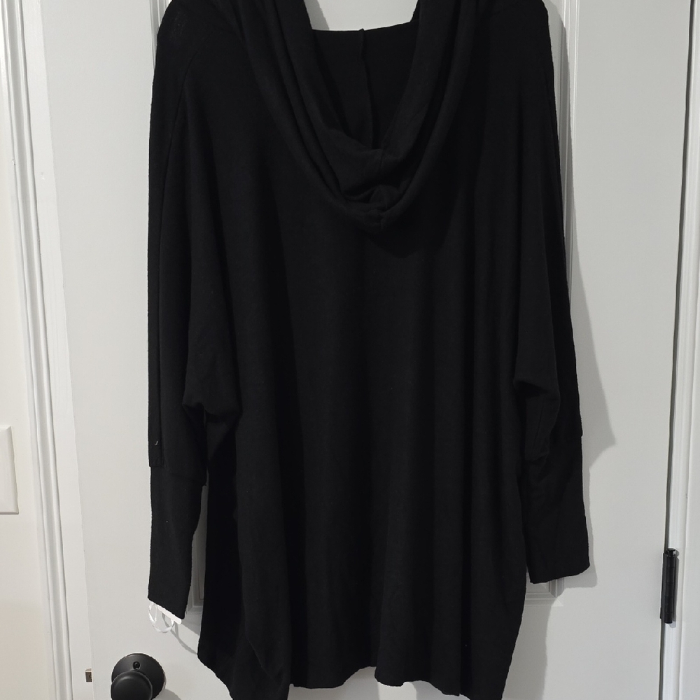 Lauren Moshi Black Poncho with Eye and Lightning Design - Picture 3 of 3